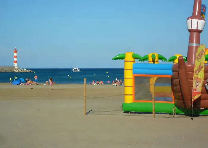 T2 Lumineux 40m2, 4 Personnes, 150m De La Plage, Bien Equipe Et Proche Loisirs - Fr-1-797-18 *