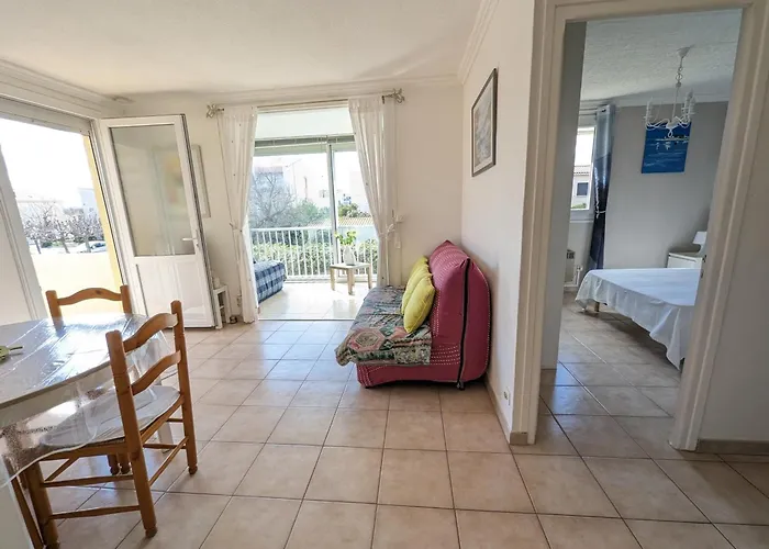 T2 Lumineux 40m2, 4 Personnes, 150m De La Plage, Bien Equipe Et Proche Loisirs - Fr-1-797-18 *