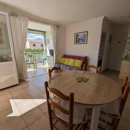 T2 Lumineux 40m2, 4 Personnes, 150m De La Plage, Bien Equipe Et Proche Loisirs - Fr-1-797-18 * Port-la-Nouvelle