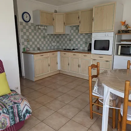 T2 Lumineux 40m2, 4 Personnes, 150m De La Plage, Bien Equipe Et Proche Loisirs - Fr-1-797-18 Lägenhet Port-la-Nouvelle
