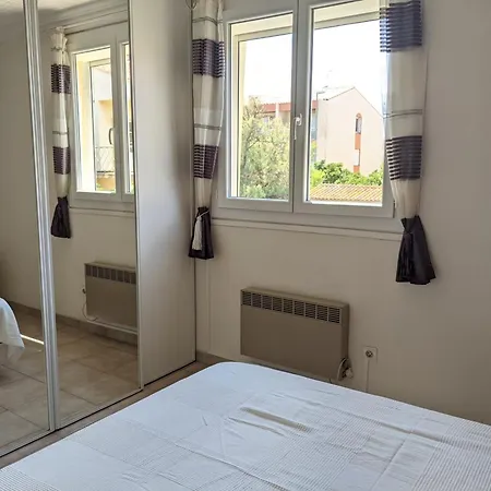 T2 Lumineux 40m2, 4 Personnes, 150m De La Plage, Bien Equipe Et Proche Loisirs - Fr-1-797-18