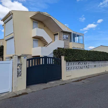 T2 Lumineux 40m2, 4 Personnes, 150m De La Plage, Bien Equipe Et Proche Loisirs - Fr-1-797-18 *