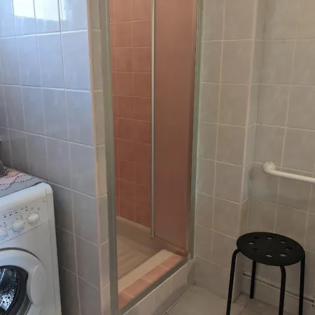 T2 Lumineux 40m2, 4 Personnes, 150m De La Plage, Bien Equipe Et Proche Loisirs - Fr-1-797-18