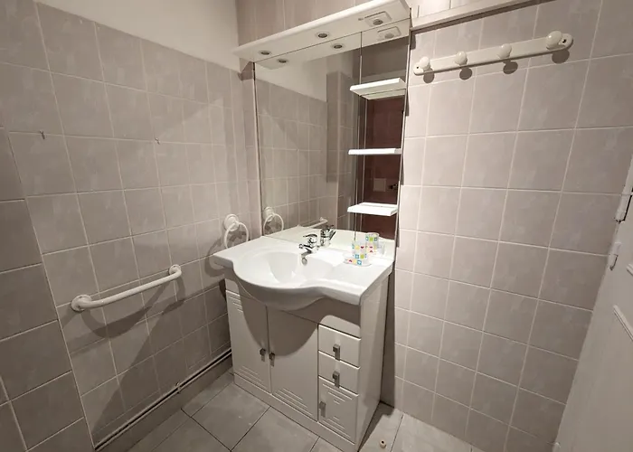 Apartmán T2 Lumineux 40m2, 4 Personnes, 150m De La Plage, Bien Equipe Et Proche Loisirs - Fr-1-797-18