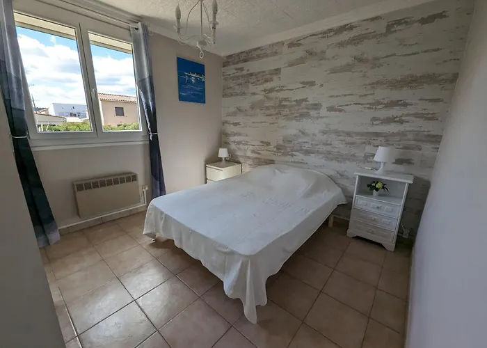 Apartmán T2 Lumineux 40m2, 4 Personnes, 150m De La Plage, Bien Equipe Et Proche Loisirs - Fr-1-797-18 Port-la-Nouvelle